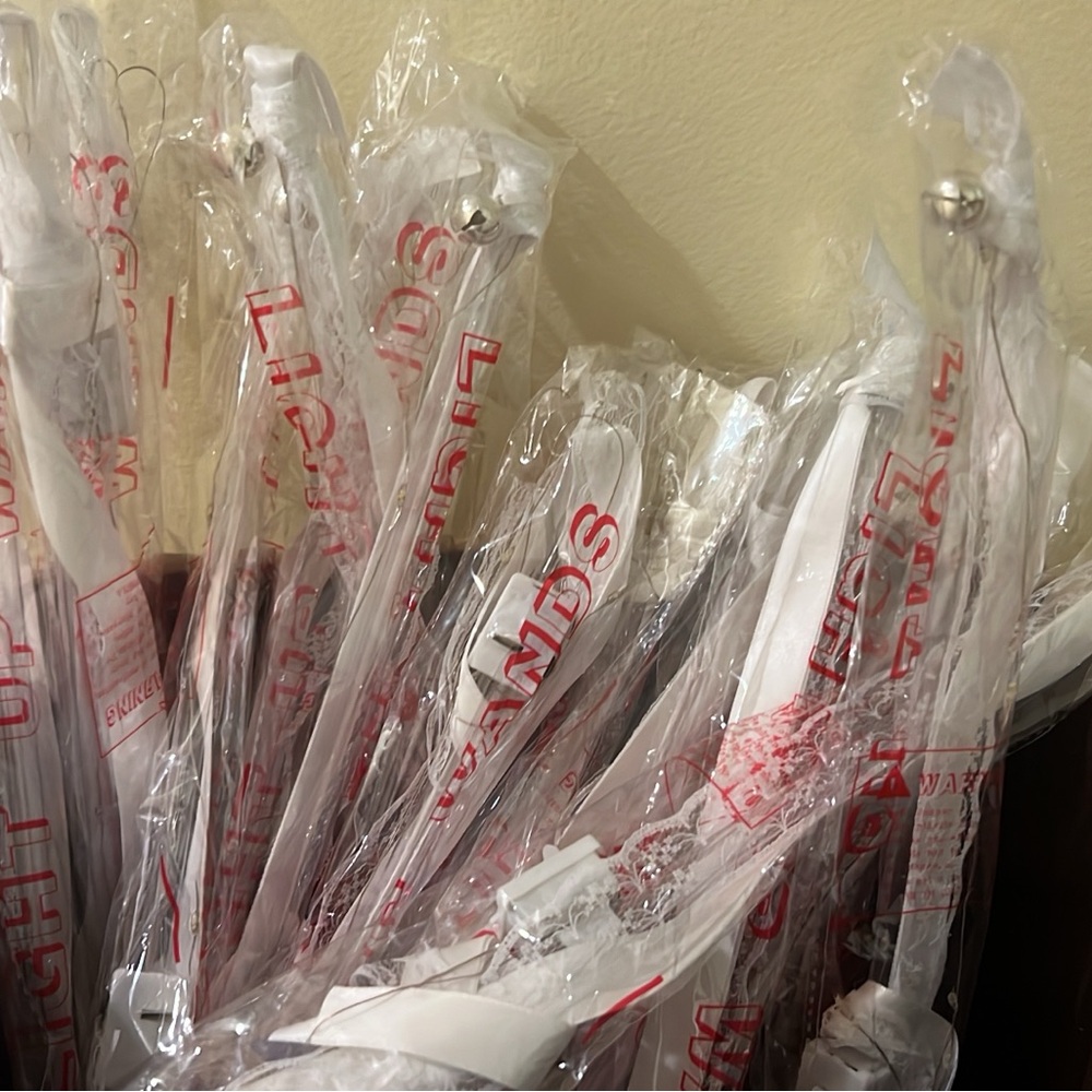 White Light Up Wands for Parties